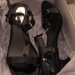 Black heels/sandals.